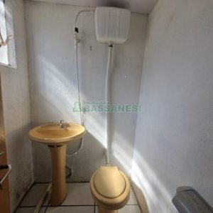 Loja com 300m², no bairro Sagrada Família em Caxias do Sul para Alugar