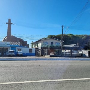 Loja com 300m², no bairro Sagrada Família em Caxias do Sul para Alugar