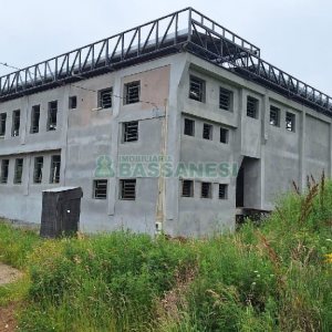 Pavilhão com 650m², 6 vagas, no bairro Jardim das Hortências em Caxias do Sul para Alugar