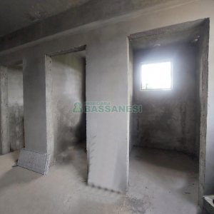 Pavilhão com 650m², 6 vagas, no bairro Jardim das Hortências em Caxias do Sul para Alugar