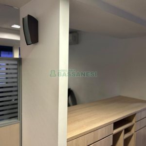 Sala com 250m², no bairro Centro em Caxias do Sul para Alugar