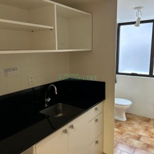 Sala com 250m², no bairro Centro em Caxias do Sul para Alugar