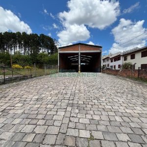 Pavilhão com 430m², no bairro Interlagos em Caxias do Sul para Alugar