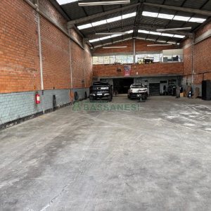 Pavilhão com 430m², no bairro Interlagos em Caxias do Sul para Alugar