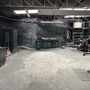 Pavilhão com 430m², no bairro Interlagos em Caxias do Sul para Alugar