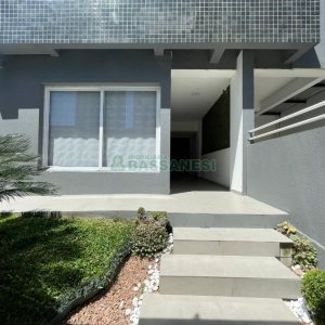 Apartamento com 65m², 2 dormitórios, 1 vaga, no bairro Lourdes em Caxias do Sul para Comprar