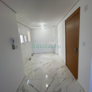 Apartamento com 65m², 2 dormitórios, 1 vaga, no bairro Lourdes em Caxias do Sul para Comprar