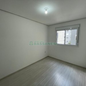 Apartamento com 65m², 2 dormitórios, 1 vaga, no bairro Lourdes em Caxias do Sul para Comprar