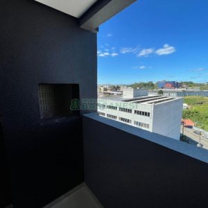 Apartamento com 65m², 2 dormitórios, 1 vaga, no bairro Lourdes em Caxias do Sul para Comprar