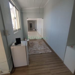 Sala com 90m², no bairro Centro em Caxias do Sul para Comprar