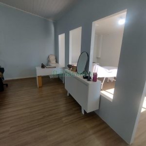 Sala com 90m², no bairro Centro em Caxias do Sul para Comprar