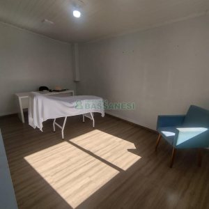 Sala com 90m², no bairro Centro em Caxias do Sul para Comprar