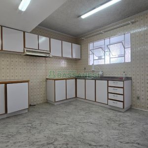 Apartamento com 150m², 4 dormitórios, 1 vaga, no bairro Centro em Caxias do Sul para Comprar