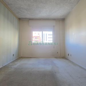 Apartamento com 150m², 4 dormitórios, 1 vaga, no bairro Centro em Caxias do Sul para Comprar