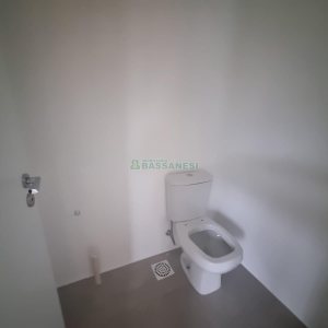 Loja com 35m², no bairro Exposição em Caxias do Sul para Alugar