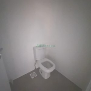 Loja com 35m², no bairro Exposição em Caxias do Sul para Alugar