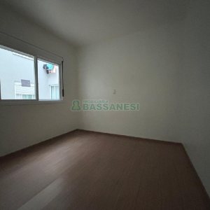 Apartamento com 43m², 2 dormitórios, no bairro Desvio Rizzo em Caxias do Sul para Alugar