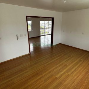 Apartamento com 190m², 3 dormitórios, 2 vagas, no bairro Cruzeiro em Caxias do Sul para Alugar
