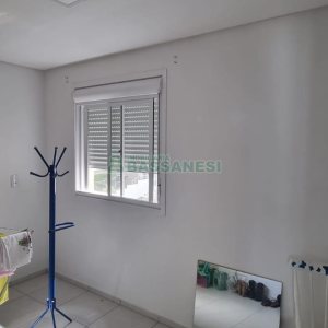 Apartamento com 48m², 2 dormitórios, 1 vaga, no bairro Nossa Senhora da Saúde em Caxias do Sul para Comprar