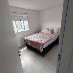 Apartamento com 48m², 2 dormitórios, 1 vaga, no bairro Vinhedos em Caxias do Sul para Alugar ou Comprar