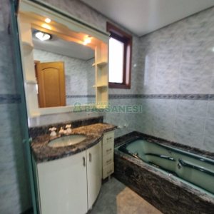 Apartamento com 307m², 4 dormitórios, 3 vagas, no bairro Cristo Redentor em Caxias do Sul para Alugar