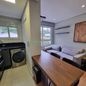 Apto Mobiliado com 35m², 1 dormitório, 1 vaga, no bairro Lourdes em Caxias do Sul para Alugar