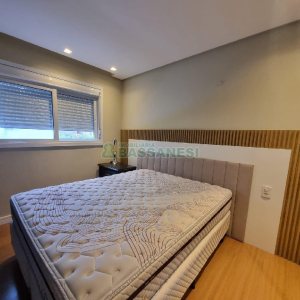 Apto Mobiliado com 35m², 1 dormitório, 1 vaga, no bairro Lourdes em Caxias do Sul para Alugar