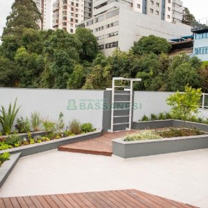 Apto Mobiliado com 35m², 1 dormitório, 1 vaga, no bairro Lourdes em Caxias do Sul para Alugar