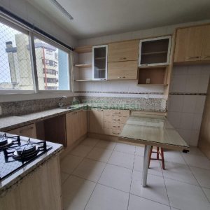 Apartamento com 127m², 3 dormitórios, 2 vagas, no bairro Centro em Caxias do Sul para Alugar