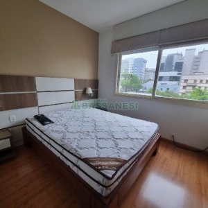 Apartamento com 127m², 3 dormitórios, 2 vagas, no bairro Centro em Caxias do Sul para Alugar
