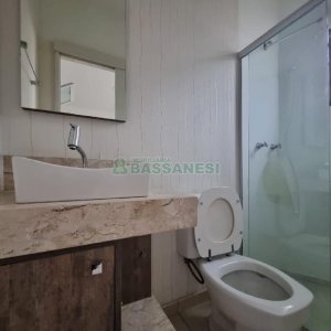 Apartamento com 127m², 3 dormitórios, 2 vagas, no bairro Centro em Caxias do Sul para Alugar