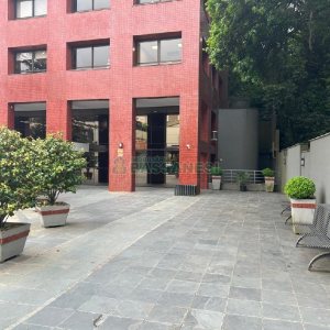 Sala Mobiliada com 160m², 5 vagas, no bairro Exposição em Caxias do Sul para Alugar