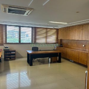 Sala Mobiliada com 160m², 5 vagas, no bairro Exposição em Caxias do Sul para Alugar