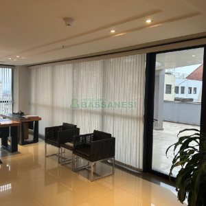 Sala Mobiliada com 160m², 5 vagas, no bairro Exposição em Caxias do Sul para Alugar