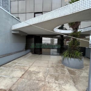 Sala Mobiliada com 160m², 5 vagas, no bairro Exposição em Caxias do Sul para Alugar