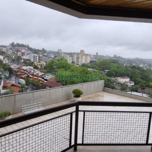 Apartamento com 92m², 2 dormitórios, 1 vaga, no bairro Santa Catarina em Caxias do Sul para Comprar