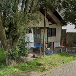 Casa com 200m², 2 dormitórios, 1 vaga, no bairro Santa Catarina em Caxias do Sul para Comprar
