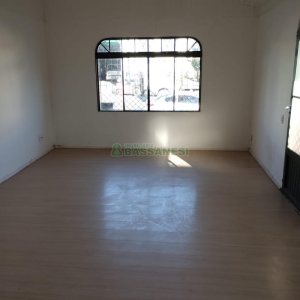 Casa com 176m², 2 dormitórios, 2 vagas, no bairro São José em Caxias do Sul para Comprar