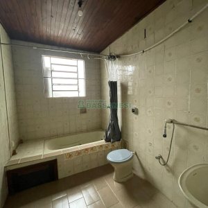 Casa com 176m², 2 dormitórios, 2 vagas, no bairro São José em Caxias do Sul para Comprar