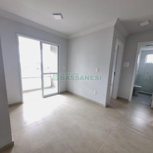 Apartamento com 59m², 2 dormitórios, 1 vaga, no bairro Vila Verde em Caxias do Sul para Alugar