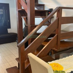 Sobrado com 75m², 2 dormitórios, 1 vaga, no bairro Desvio Rizzo em Caxias do Sul para Comprar