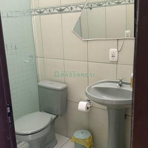 Sobrado com 75m², 2 dormitórios, 1 vaga, no bairro Desvio Rizzo em Caxias do Sul para Comprar