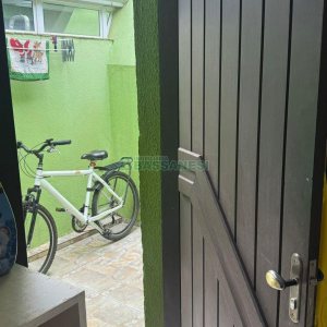 Sobrado com 75m², 2 dormitórios, 1 vaga, no bairro Desvio Rizzo em Caxias do Sul para Comprar