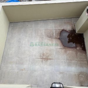 Casa com 82m², 2 dormitórios, 1 vaga, no bairro Pioneiro em Caxias do Sul para Alugar