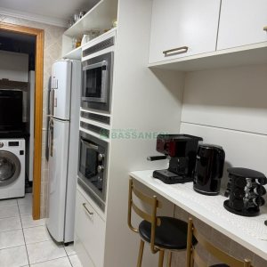 Apartamento com 75m², 2 dormitórios, 1 vaga, no bairro Universitário em Caxias do Sul para Alugar