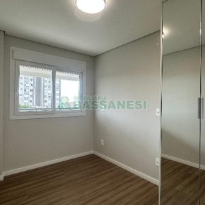 Apto Mobiliado com 110m², 3 dormitórios, 2 vagas, no bairro Petrópolis em Caxias do Sul para Alugar