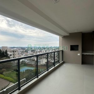 Apto Mobiliado com 110m², 3 dormitórios, 2 vagas, no bairro Petrópolis em Caxias do Sul para Alugar