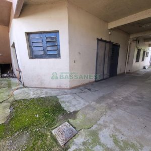 Loja com 178m², 4 vagas, no bairro Cristo Redentor em Caxias do Sul para Alugar