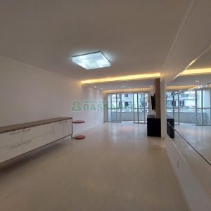 Apto Mobiliado com 113m², 2 dormitórios, 2 vagas, no bairro Rio Branco em Caxias do Sul para Alugar