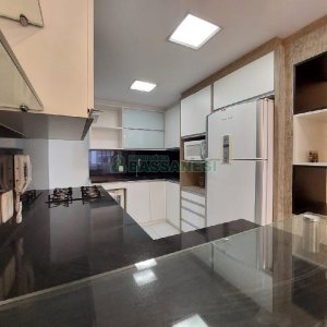 Apto Mobiliado com 113m², 2 dormitórios, 2 vagas, no bairro Rio Branco em Caxias do Sul para Alugar